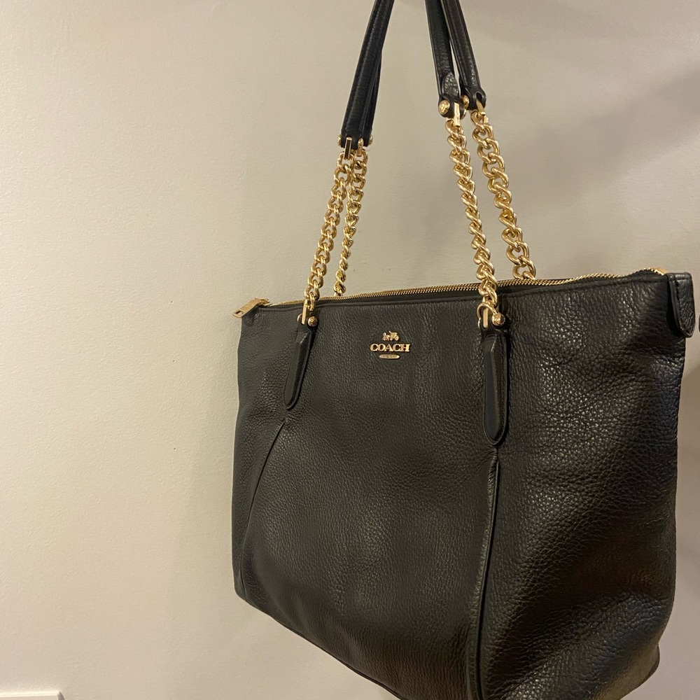 Coach leather handbag with gold chain accents - Picture 2 of 5